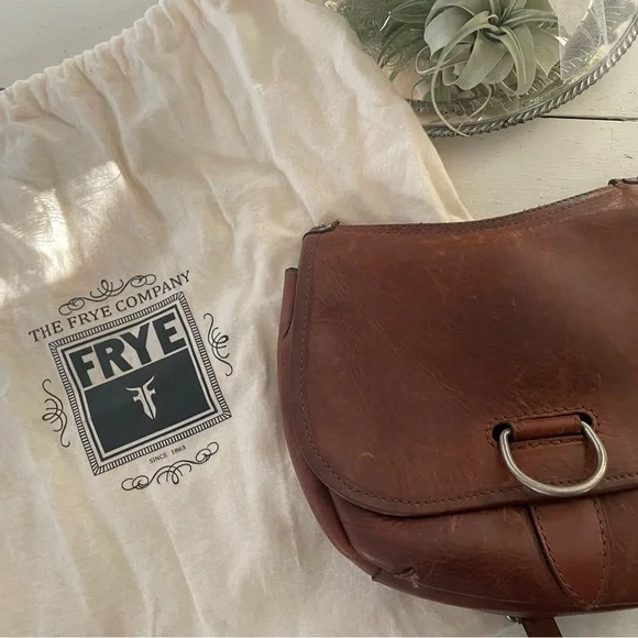 NWT Genuine Leather FRYE Amy Crossbody Handbag - Picture 11 of 15